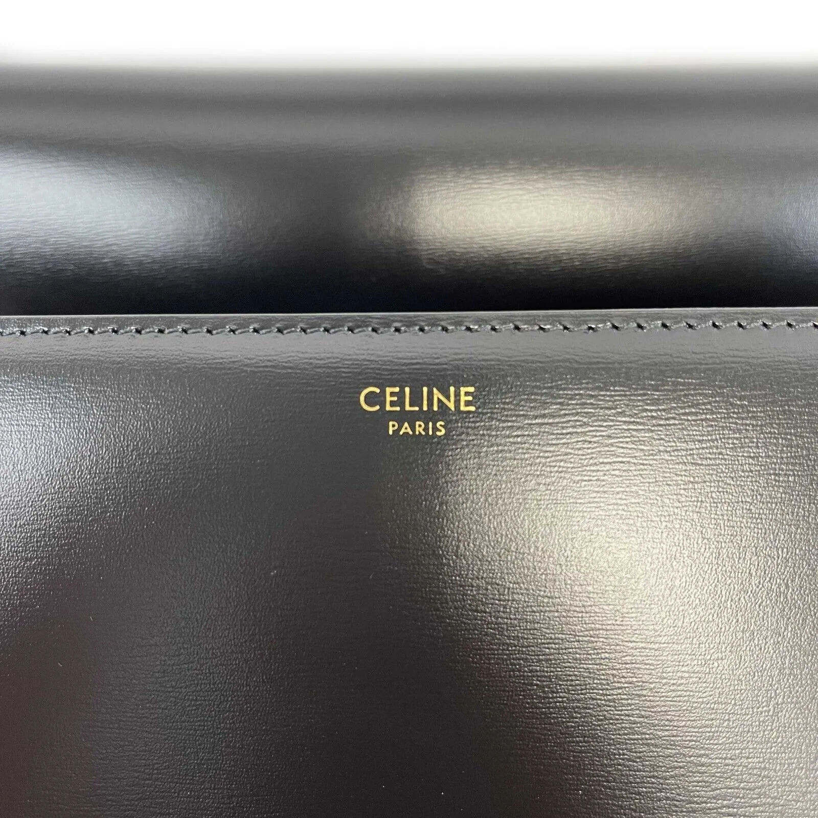 Celine - New w/o Tags - Triomphe Medium Black Shiny Calfskin Handbag