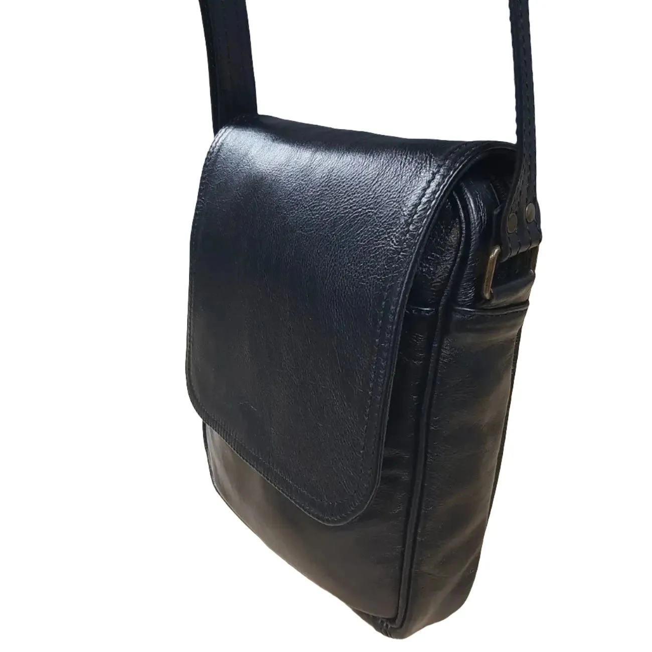 Messenger bag with flap