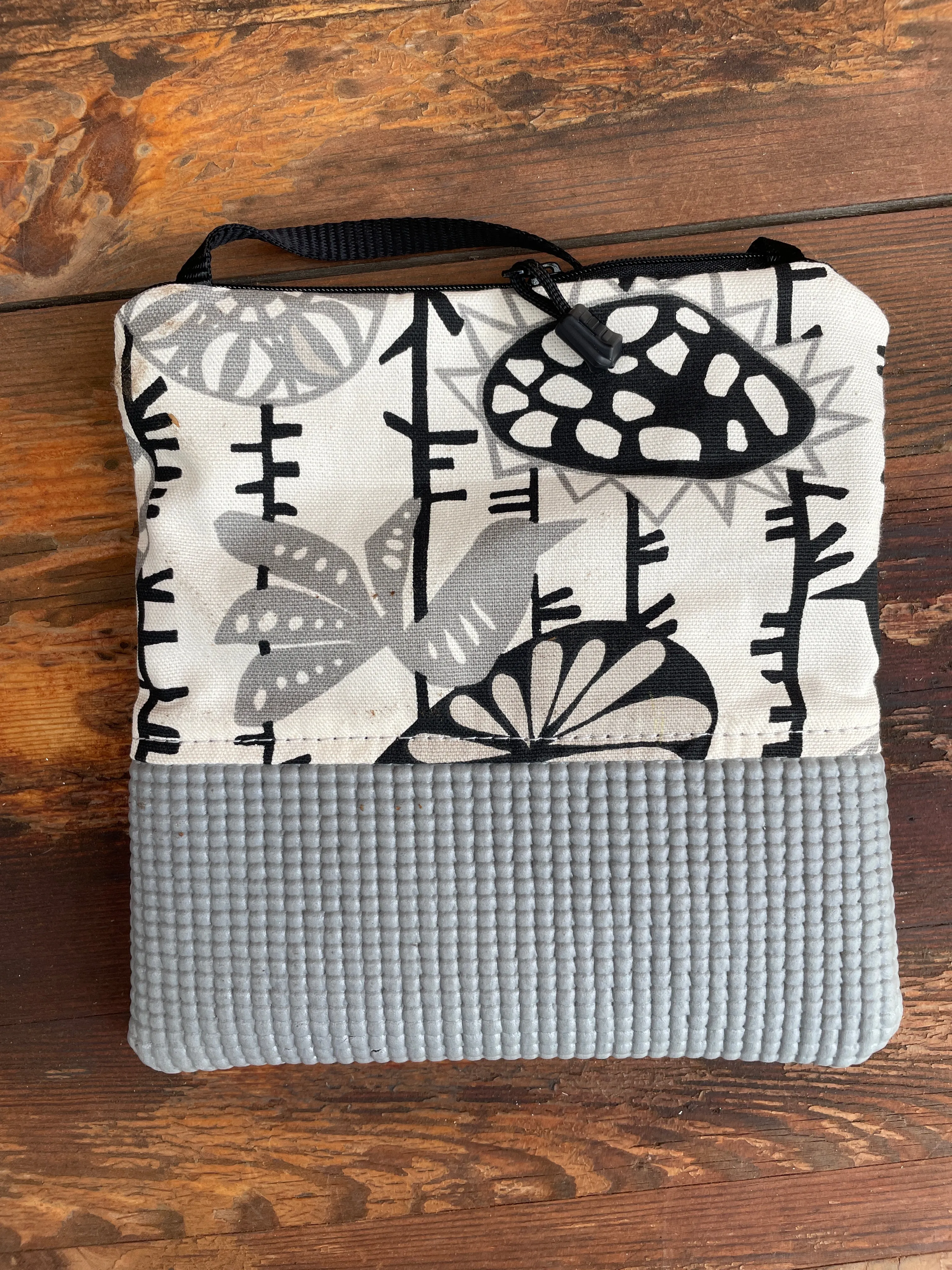 Stella Gray Cross Body Purse-Birds